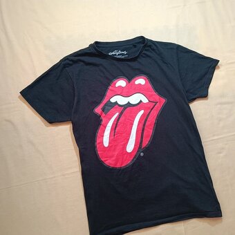 Rolling Stones čierne tričko s potlačou rock metal swag L - 3