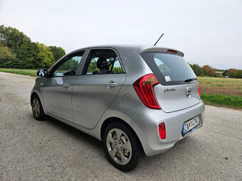 Kia Picanto 1.0i benzín 2012 - 3