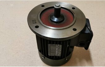 Predaj prirubový motor - 3