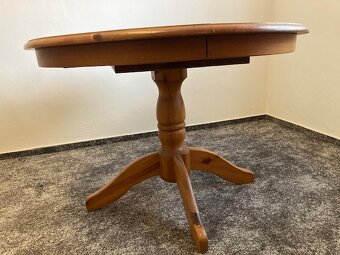 Rozkladací jedálenský stôl so stoličkami z masívu. - 3