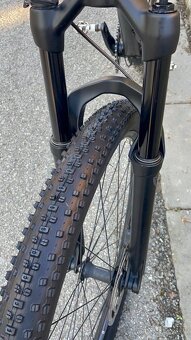 Celoodpružený horský bicykl KTM 29 2024 - 3