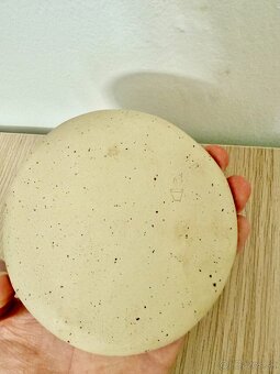 Stojan na vonné tyčinky KERA - 3