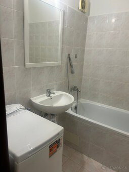 Prenájom 2. izbového bytu - 3