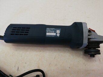 Bosch brúska 880w - 3