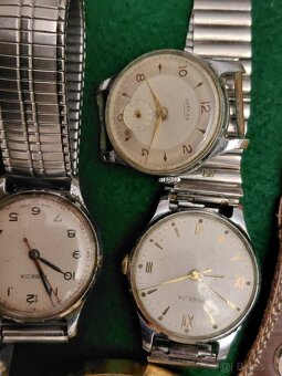 8x RUSKE.  HODINKY  150EU - 3