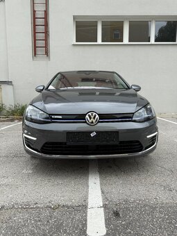 VW e-Golf 100kw DYNaudio, ACC, Virtual, LED, Mrtvý uhol - 3
