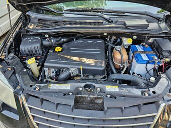 Predám Chrysler grand voyager 2,8crdi RT bez DPF filtra. - 3