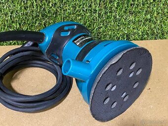 Makita BO5030 Excentrická brúska (300W/125mm) - 3