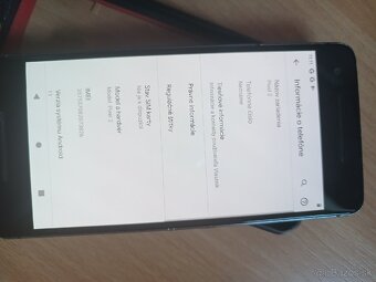 Google Pixel 2 - 3