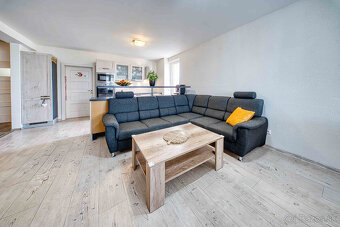 Na predaj 3-izbový byt s terasou Na Zongorke v Trenčíne - 3