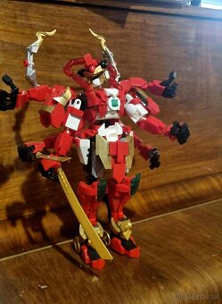 Lego šesťruký robot - 3