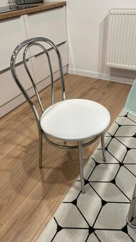 Set stôl a stoličky - 3