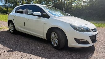 Opel astra j 1,4 74kw - 3
