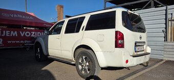 Nissan Pathfinder 2.5 dCi 4x4 - 3