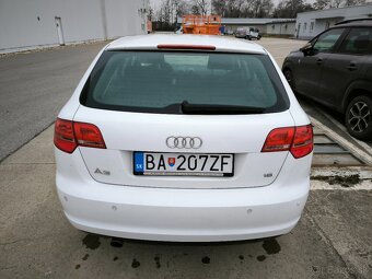 Predám Audi A3 1.6 Sportback - 3