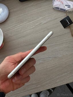 Iphone 11 128GB biely - 3