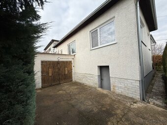 Rodinný dom s pozemkom v Kozárovciach - 3