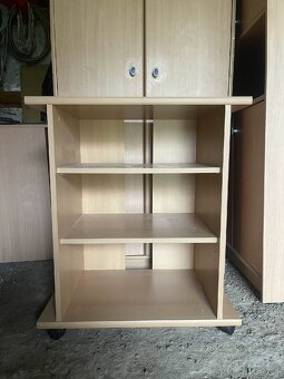 Predám stolík / poličku - 3