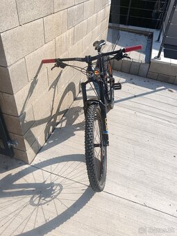 Predám karbónovy bicykel kellys slanger 10 - 3