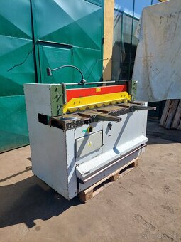 Tabulové nůžky OL 3 1000/3 - 3