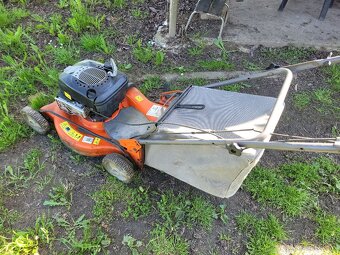 Kosačka s pohonom Husqvarna. - 3