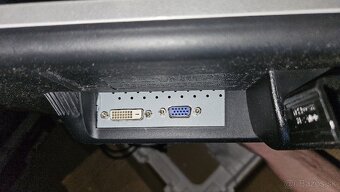 Monitor LG flatron w2042t 20" - 3