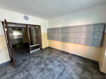 3 izbový byt centrum Handlovej - 3