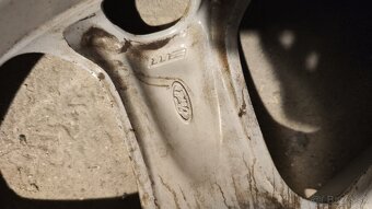 5x108 R17 Ford 235/45 R17 Continental - 3
