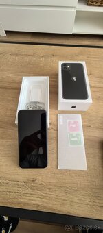 Predám Iphone 11 64 GB Bleck - 3