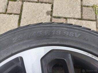 Predám zimné kolesá na Hyundai koná 235/45 r18 - 3