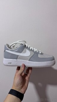NIKE AIR FORCE 1 '07 LV8 - 3