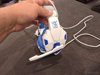 herne sluchatka 10e - 3