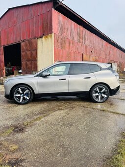 Predam BMW iX50 Xdrive - 3