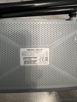 Router Mercusys - 3