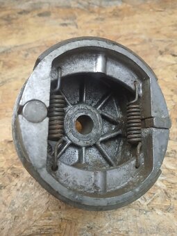 Babetta zadný brzdový štít - 3