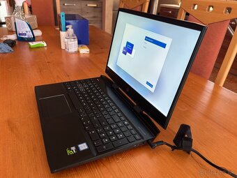 Herný notebook HP Omen 15,6" i7-8750H 16GB - 3