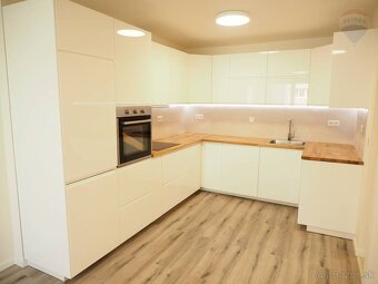 PREDAJ: 4-izb.byt, 88m2, Priestranná terasa, Bárdošova ul. – - 3