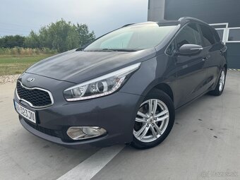 KIA CEED SW 1,6 CRDI / AUTOMAT - 3