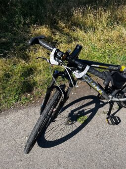 Giant 26 , 3X9, Kotúčové brzdy - 3