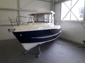 Motorová kajutová loď PH 580 - 3