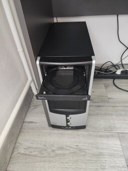 Stolový počítač značky Desktop - 3