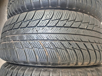 205/60 r16 zimné 4 ks BRIDGESTONE dezén 6,6 - 5,9 mm - 3