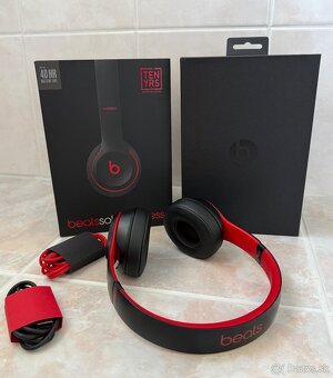 Slúchadlá Beats Solo3 Wireless - vyvzdorované čierno/červené - 3