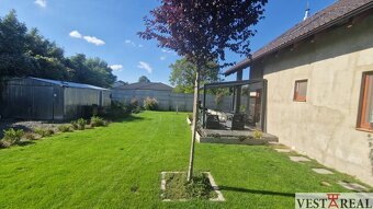 Na predaj 5 izbový rodinný dom Jelka - 3