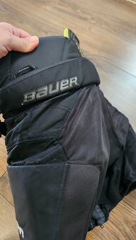 Predam detske hokejove nohavice - 3