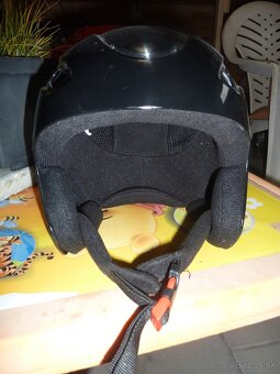 Lyžiarska prilba. - 3