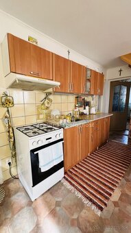 PREDAJ - Rodinný dom s garážou a altánkom- ČERVENÁ VODA - 3