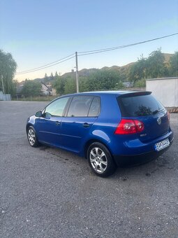 Volkswagen Golf 5 1.4 - 3