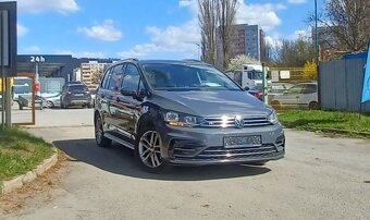 7-miestny Volkswagen Touran 2.0 TDI Comfortline DSG - 3
