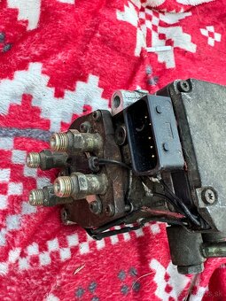 Vstrekovacie cerpadlo bosch na nissan almera 2,2di 81kw - 3